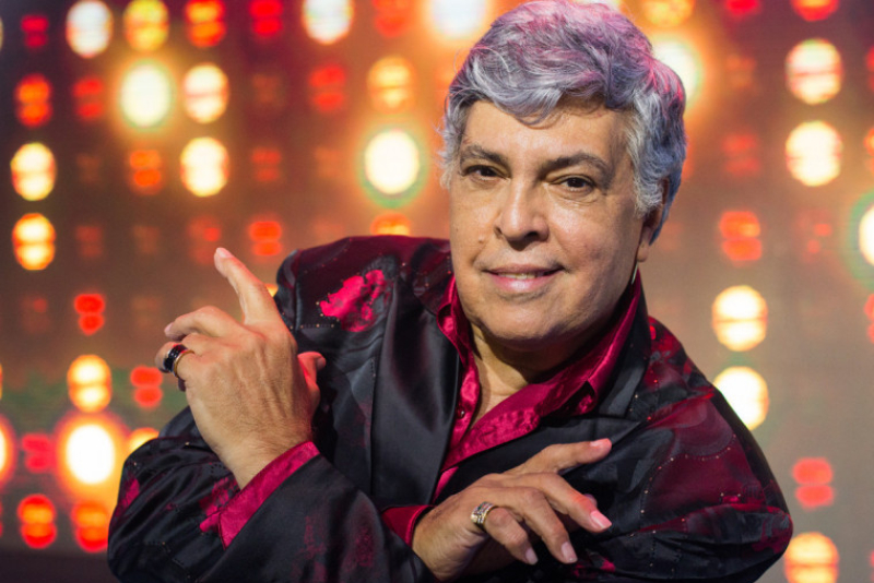 Sidney Magal desembarca no RS com a turnê 'Me Chama Que Eu Vou' e promete shows nostálgicos em Pelotas e Porto Alegre