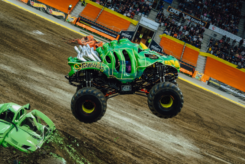 A aguardada estreia de Hot Wheels Monster Trucks Live chega ao Brasil e terá etapa em Porto Alegre com espetáculo inédito