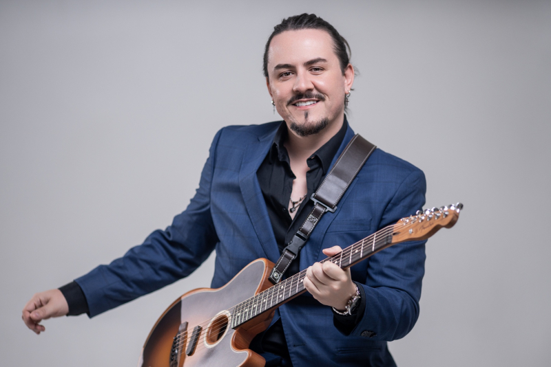 Dino Fonseca em Porto Alegre: show no Auditório Araújo Vianna promete noite nostálgica com clássicos do pop rock